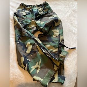 Camo waterproof parachute pants